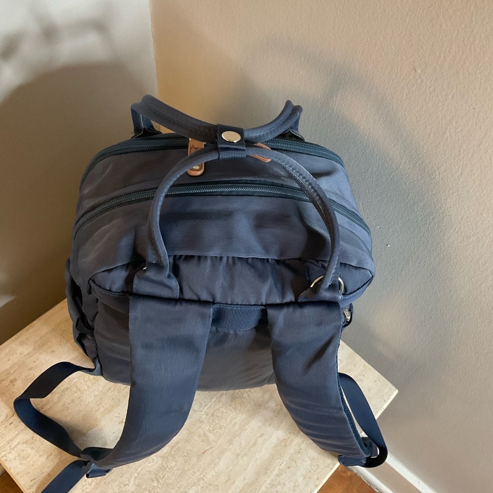 Ruvalino Classic Diaper Bag Backpack, Navy Blue, Unisex, EUC! - Picture 8 of 11